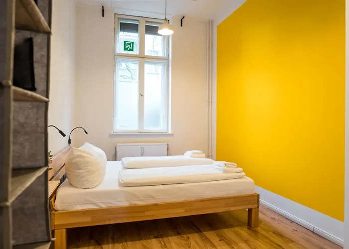 2 Bedroom In Convinient Location *