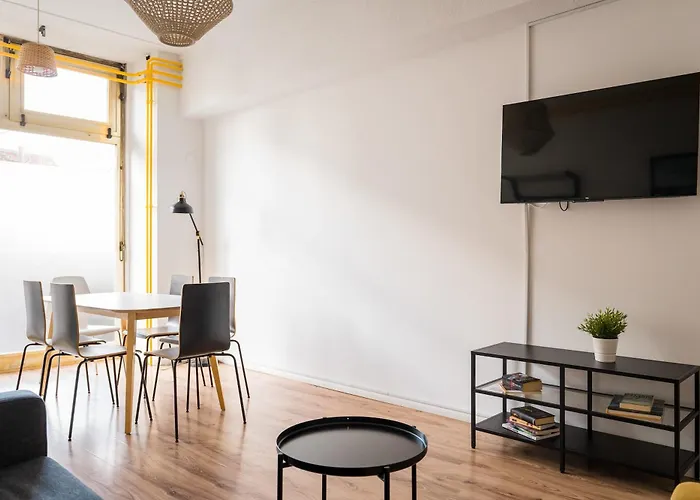 2 Bedroom In Convinient Location