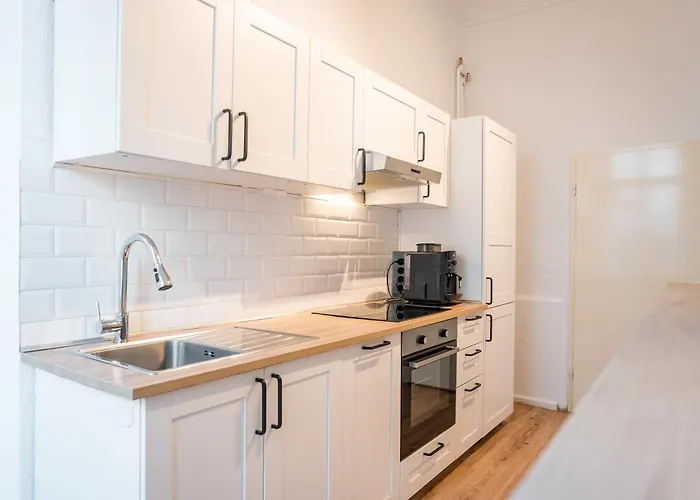 2 Bedroom In Convinient Location *