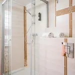 2 Bedroom In Convinient Location *