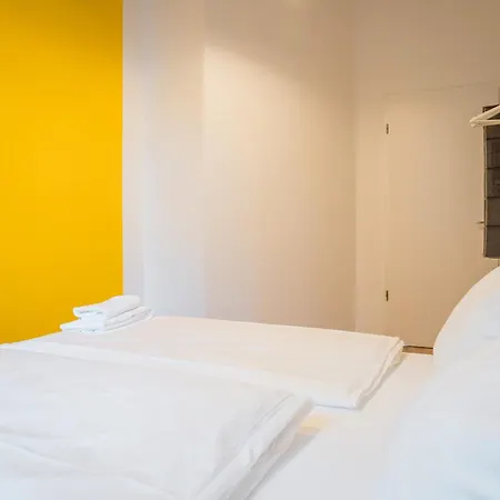 2 Bedroom In Convinient Location